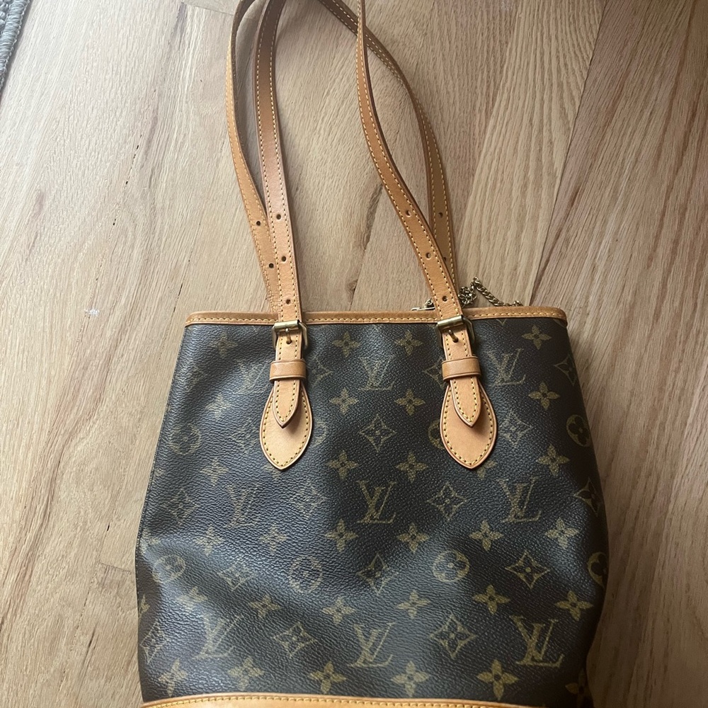 Louis Vuitton Brown and Tan Monogram Tote